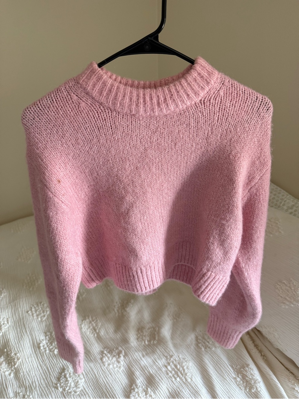H&M Soft Pink Crewneck Cropped Women's Sweater, size XS
